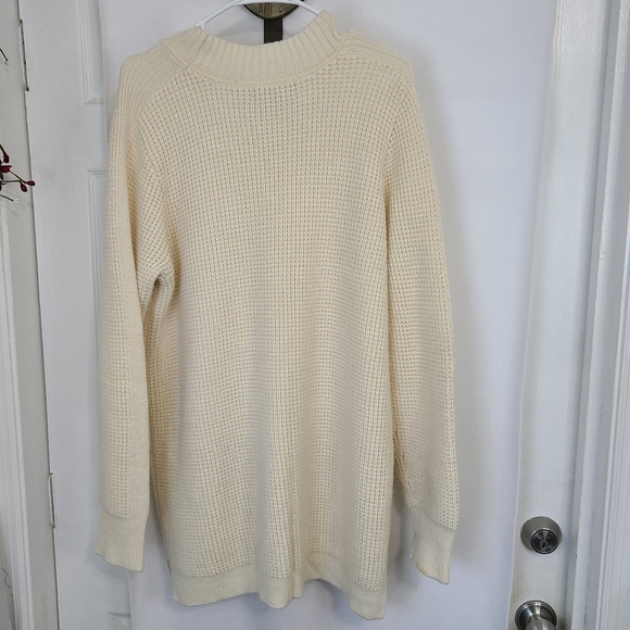 Banana Republic Woman's Oversize Pullover Crewneck Sweater, Size: XL  Cream - Picture 12 of 16